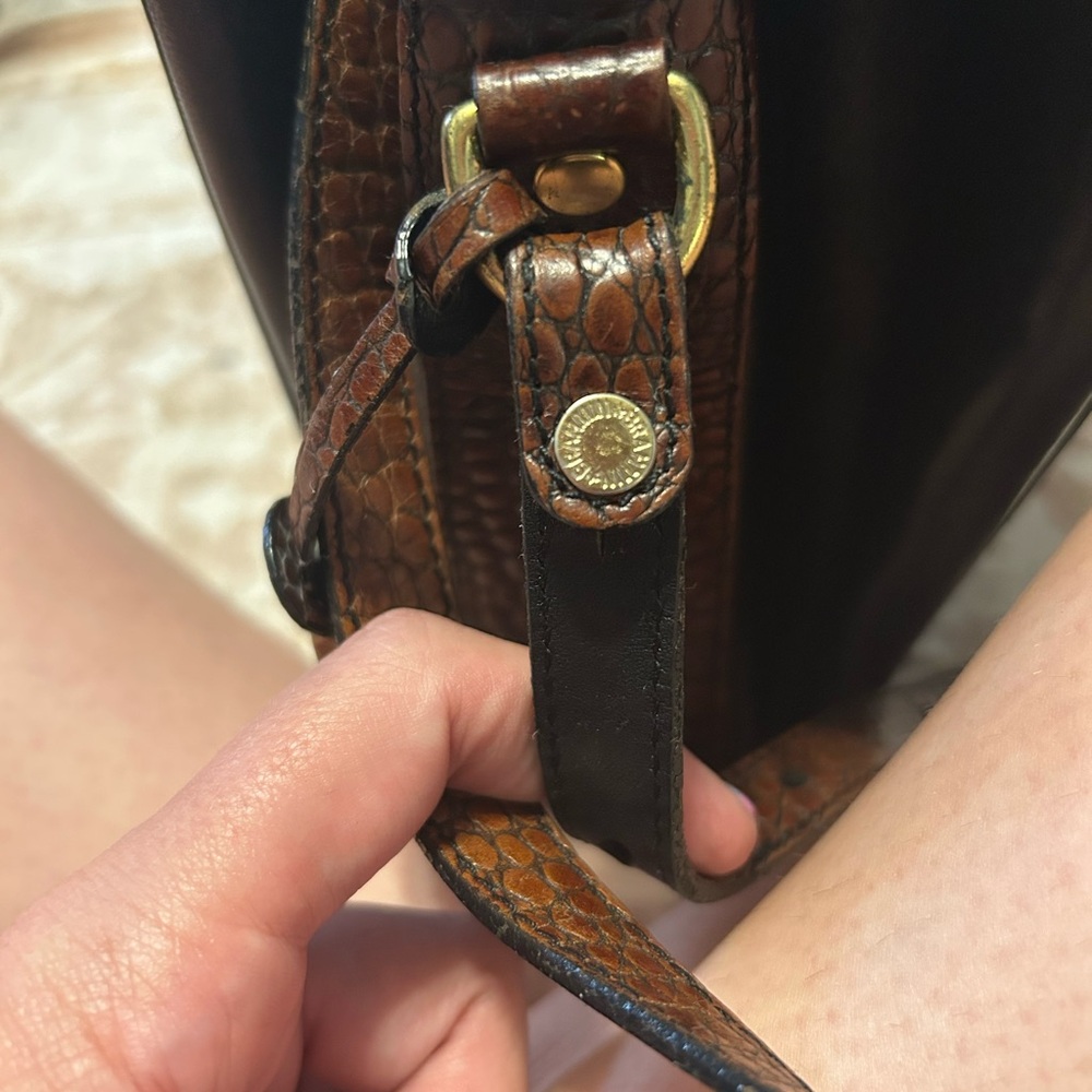 Vintage Brahmin Crocodile Embossed Crossbody Bag - Picture 12 of 15